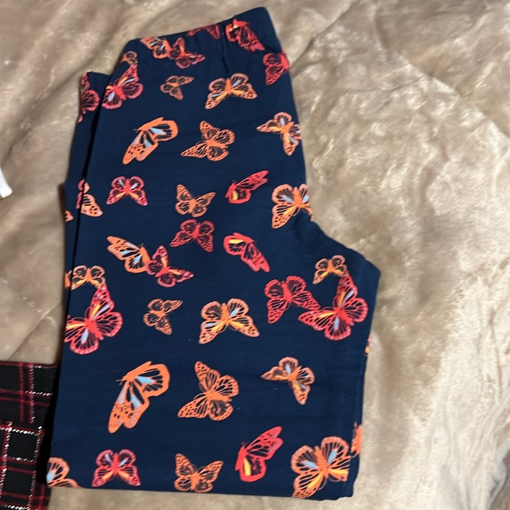 NWT 4T bundle with leggings and skirt - Picture 2 of 8